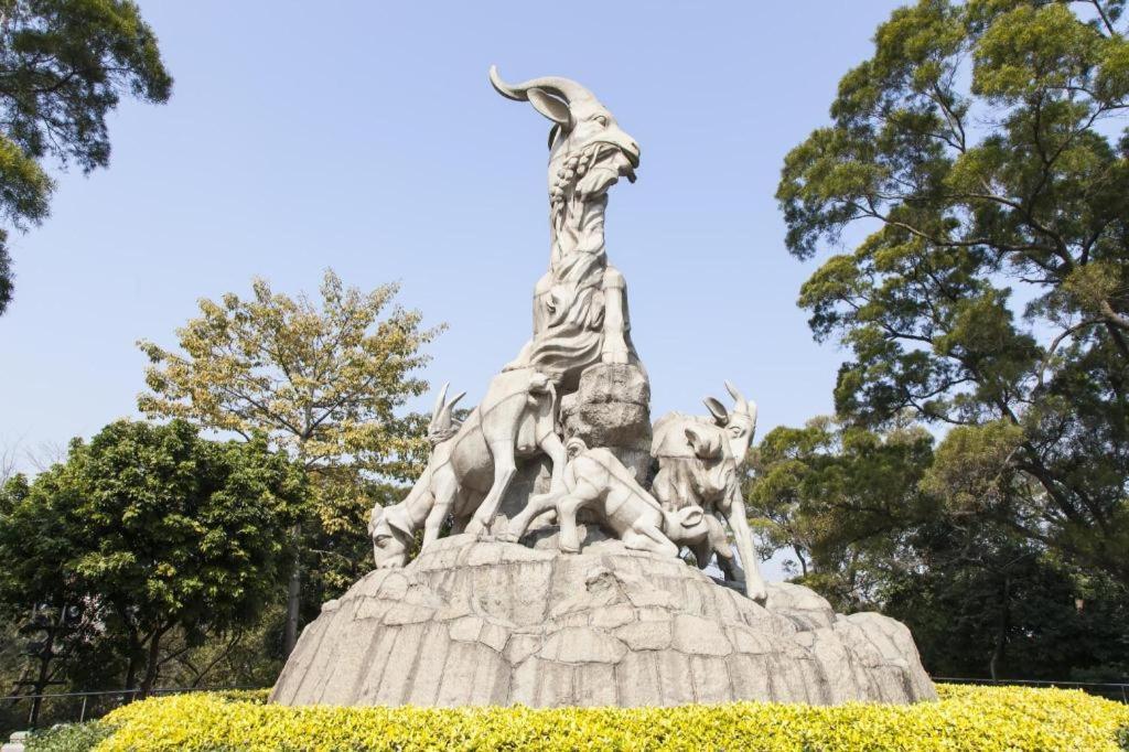 Guangzhou Carat Hotel Екстериор снимка