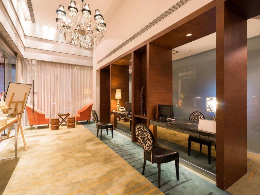 Guangzhou Carat Hotel Екстериор снимка
