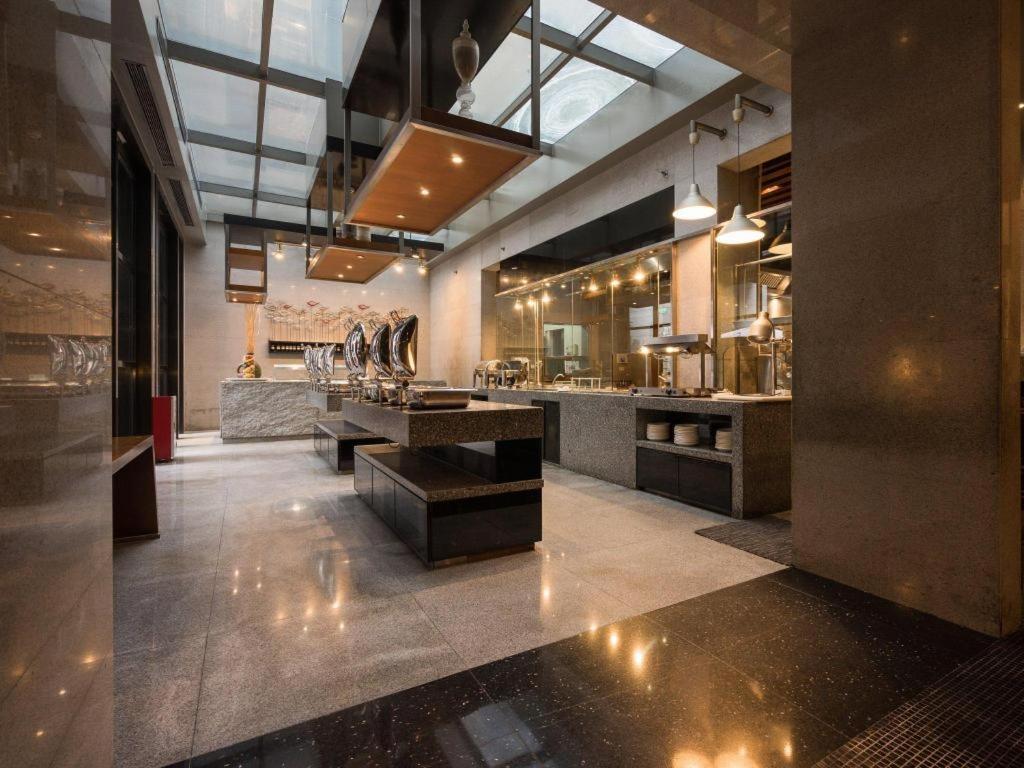 Guangzhou Carat Hotel Екстериор снимка