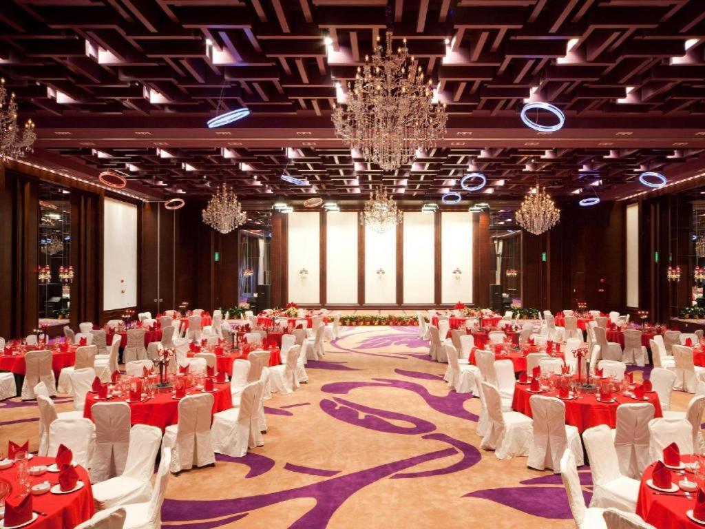 Guangzhou Carat Hotel Екстериор снимка