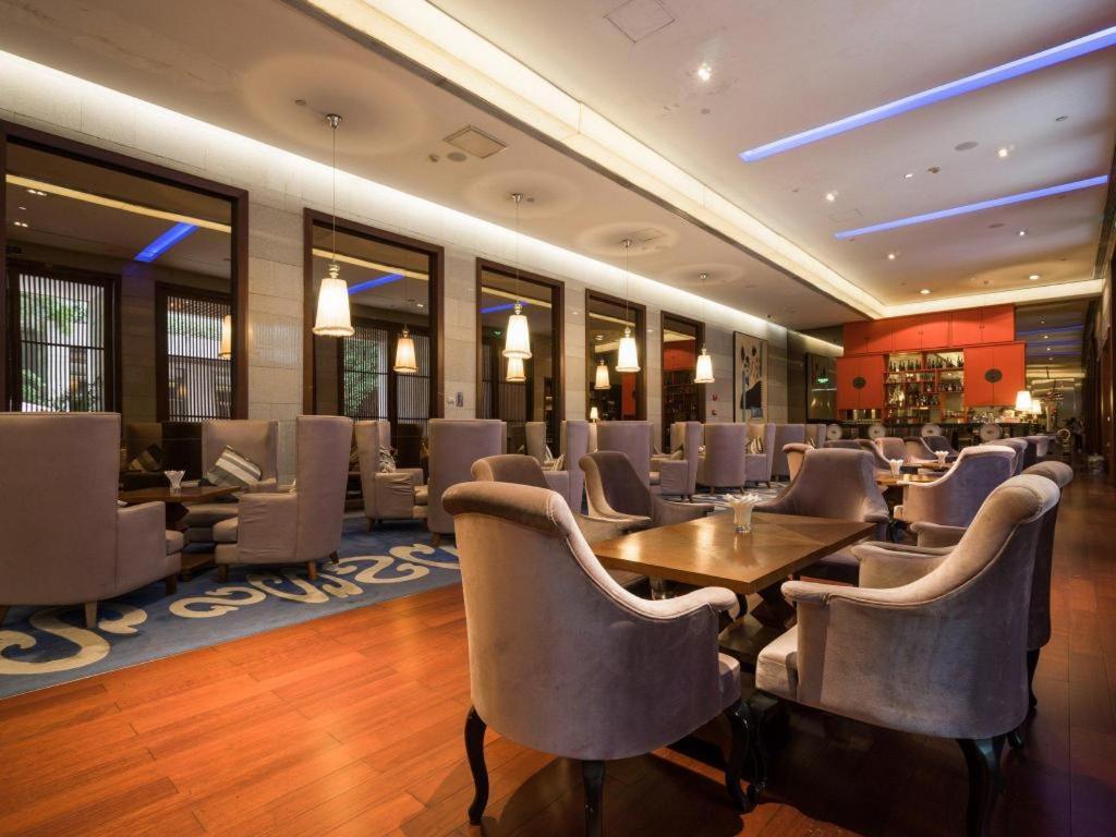 Guangzhou Carat Hotel Екстериор снимка