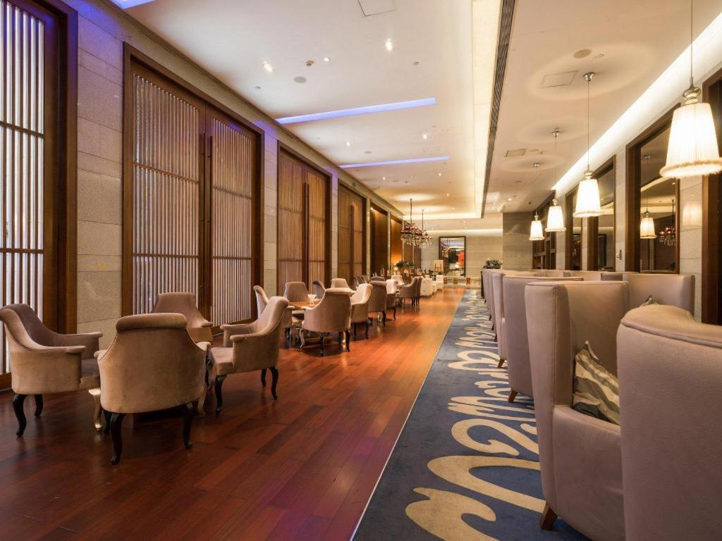 Guangzhou Carat Hotel Екстериор снимка