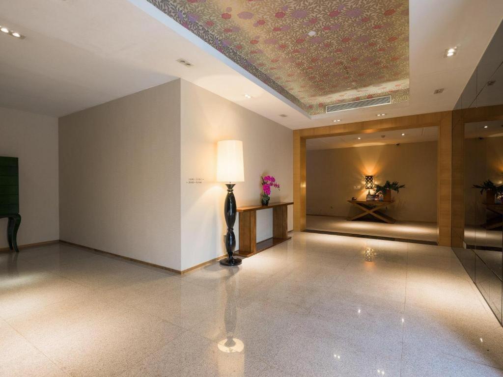 Guangzhou Carat Hotel Екстериор снимка